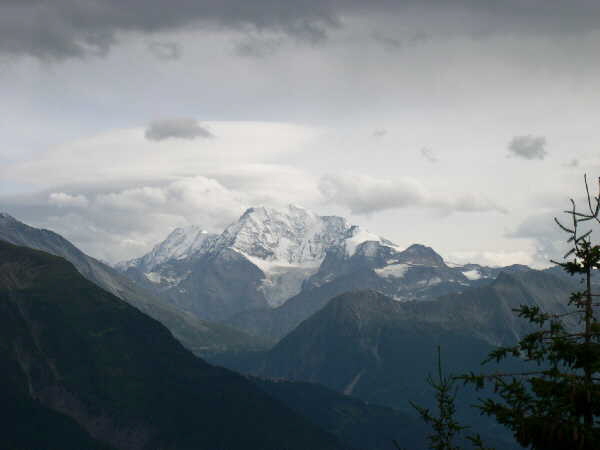 First evening – view from the balcony of appartment Nobile B12 — Bettmeralp