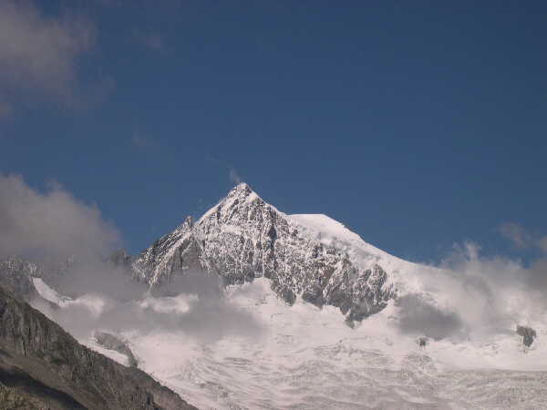 Across the Aletch glacier